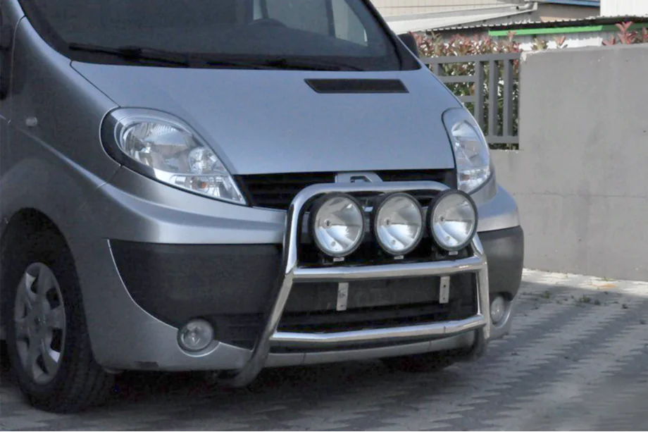 Nissan Primastar 2002–2014 Bullbārs WT018 (nerūsējošais tērauds) Foto 3