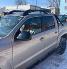 Volkswagen Amarok 2010–2022 Jumta reliņi Black Shark (ar šķērssijām) foto 7