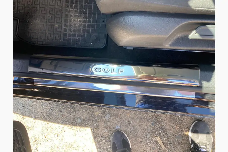 Volkswagen Golf 6 2008–2014 Iekšējo sliekšņu uzlikas (2 gab., nerūsējošais tērauds) Foto 2