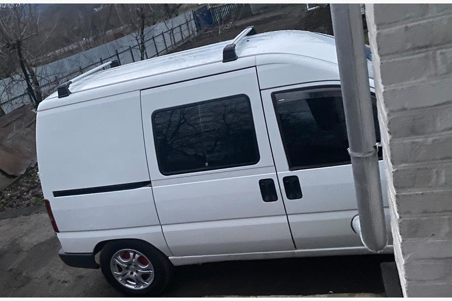 Citroen Jumpy 1996–2007 Jumta šķērsstieņi rūpnīcas stiprinājuma vietām, slēdzami ar atslēgu (2 gab.) Image
