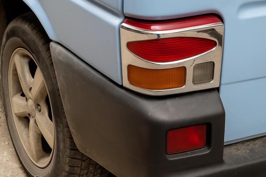 Volkswagen T4 Caravelle/Multivan 1990–2003 Aizmugurējo lukturu uzlikas (2 gab., nerūsējošais tērauds) Image