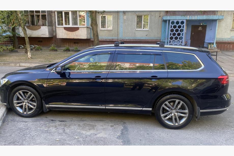 Volkswagen Passat B8 2015–2023 Šķērsstieņi integrētajiem jumta reliņiem, ar slēdzeni (2 gab.) Foto 6