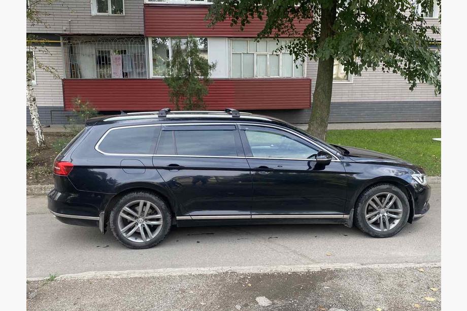 Volkswagen Passat B8 2015–2023 Šķērsstieņi integrētajiem jumta reliņiem, ar slēdzeni (2 gab.) Foto 5