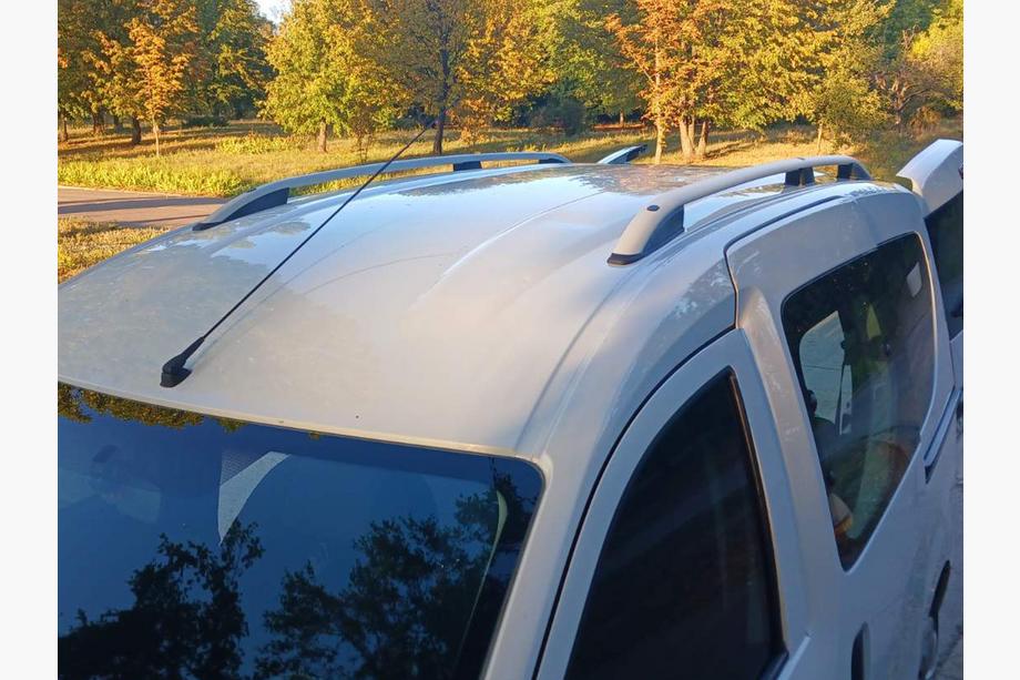 Renault Dokker 2013–2022 Jumta reliņi Skyport (matēti pelēki) Image