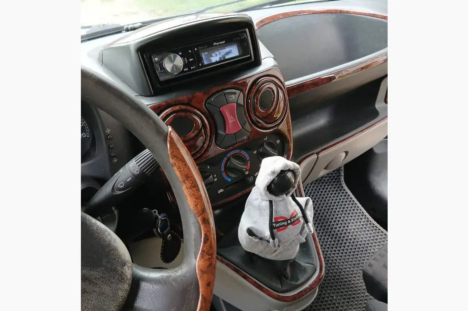 Fiat Doblo I 2001–2005 Paneļa uzlikas Foto 12