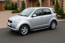 Daihatsu Terios 2006–2017 Sānu sliekšņi Maya V1 (2 gab., alumīnijs) foto 1