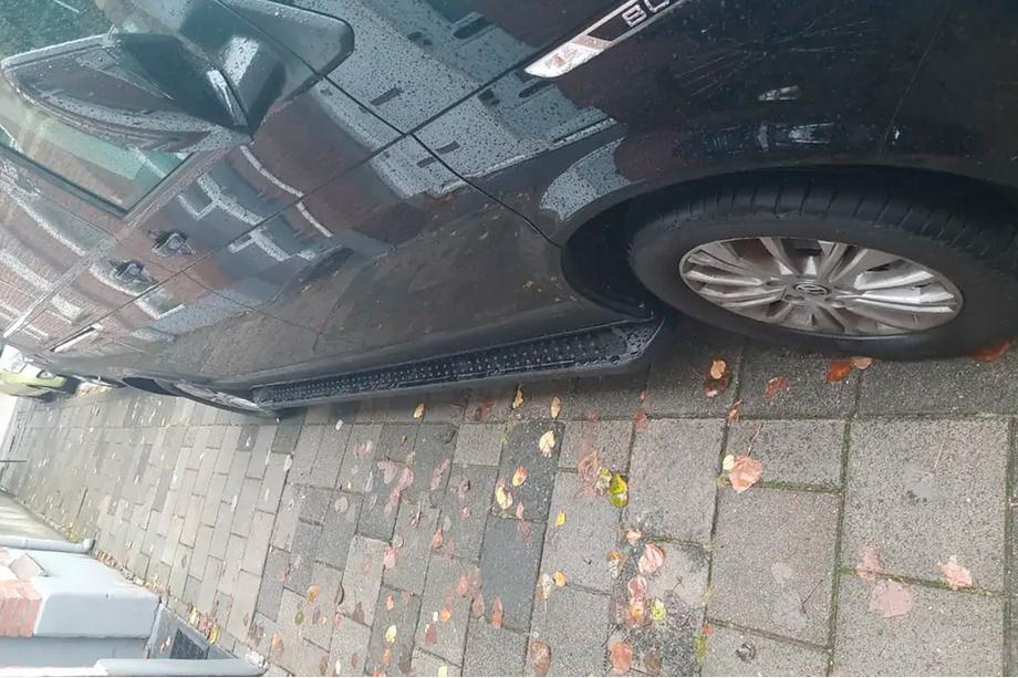 Volkswagen T6 2015–2024 Sānu pakāpieni Allmond Black (2 gab., alumīnijs) Īsā riteņu bāze Foto 3