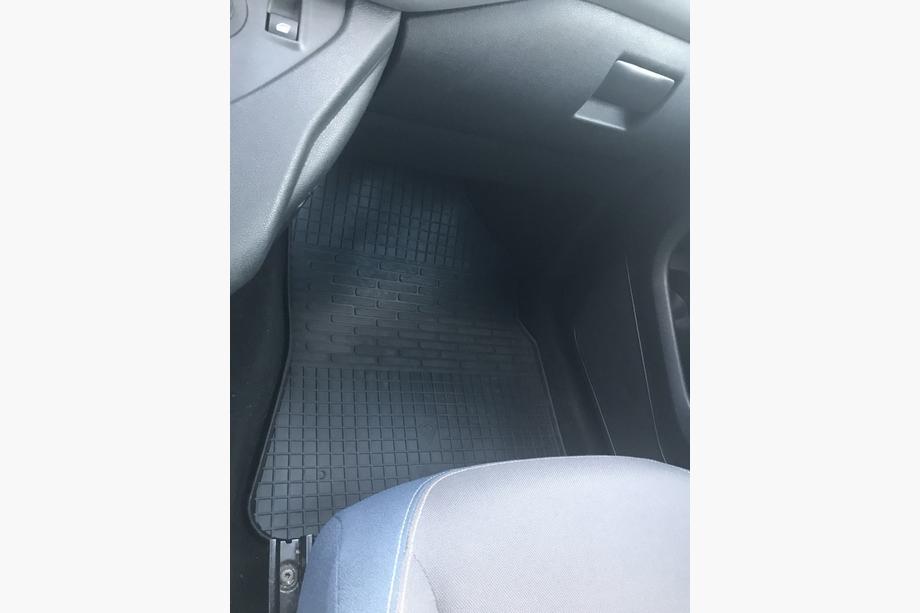 Citroen Berlingo 2008–2018 Gumijas paklājiņi Stingray 2 gab., Premium – bez gumijas smakas Foto 5