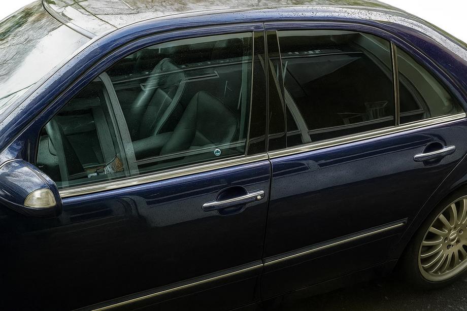 Mercedes E-class W210 1995–2002 Apakšējās logu līstes (4 gab., nerūsējošais tērauds) Carmos - turku tērauds Image