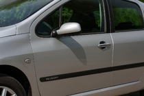 Peugeot 307 2001–2008 Aizsarguzlikas zem durvju rokturiem (4 gab., plastmasa) foto 1