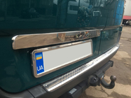 Mercedes Sprinter W906 2006–2018 Nerūsējošā tērauda līste virs numura zīmes foto 2