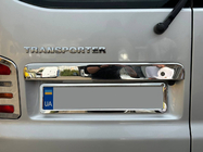 Volkswagen T5 Multivan 2003–2010 Nerūsējošā tērauda uzlika virs numura zīmes aizmugurējām veramajām durvīm foto 8