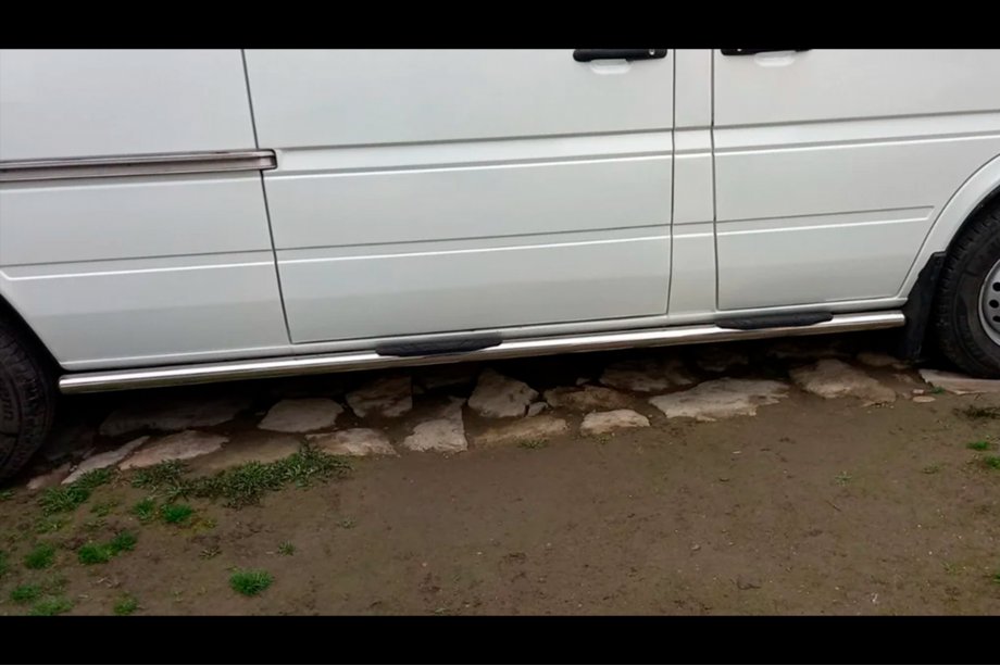Volkswagen LT 1995–2006 Sānu caurules (2 gab., nerūs. tērauds) Īsā bāze, Ø60 Foto 3