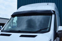 Ford Transit 2014– Vējstikla vizieris (melns spīdīgs, 5 mm) foto 4