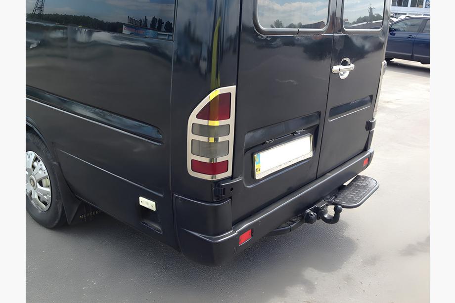 Mercedes Sprinter W901/902/903/904/905 1995–2006 Stop lukturu uzlikas (2 gab., nerūsējošais tērauds) OmsaLine - itāļu nerūsējošais tērauds Image