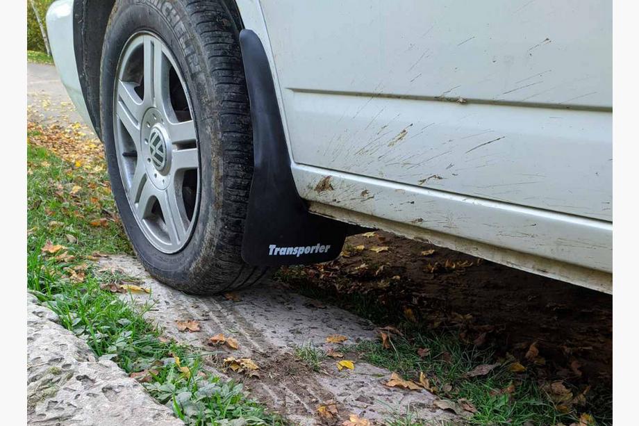 Volkswagen T4 Caravelle/Multivan 1990–2003 Premium dubļusargi Foto 3