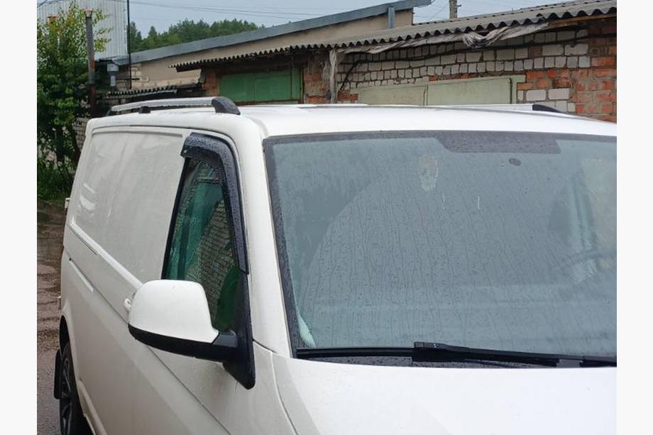 Volkswagen T5 Transporter 2003–2010 Hromēti jumta reliņi Garā riteņu bāze, metāla kājiņas Foto 6