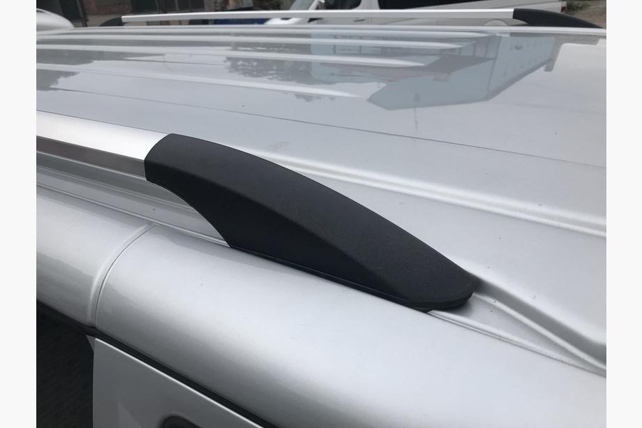 Volkswagen T5 Transporter 2003–2010 Hromēti jumta reliņi Garā riteņu bāze, metāla kājiņas Foto 3