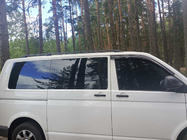 Volkswagen T5 2010–2015 Melni jumta reliņi foto 21