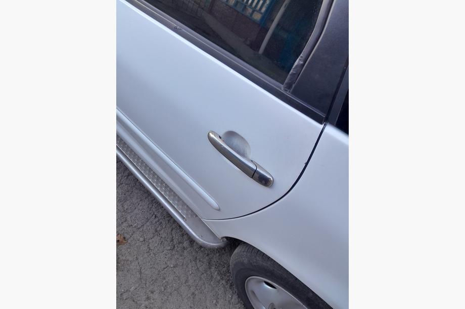 Volkswagen Sharan 1995–2010 Durvju rokturu uzlikas (4 gab., nerūsējošais tērauds) OmsaLine – itāļu nerūsējošais tērauds Foto 3