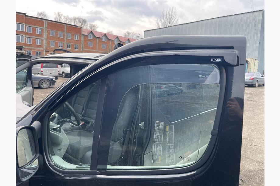 Opel Vivaro 2001–2015 Logu vēja deflektori (2 gab., Niken) Image