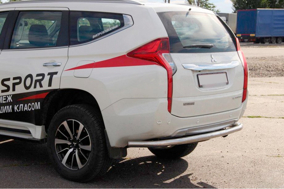 Mitsubishi Pajero Sport 2015– Aizmugures aizsargstienis AK005 (nerūsējošais tērauds) Image