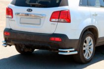Kia Sorento II XM 2009–2014 Aizmugurējie dubultie stūra aizsargi AK003-dubultais (nerūsējošais tērauds) foto 1
