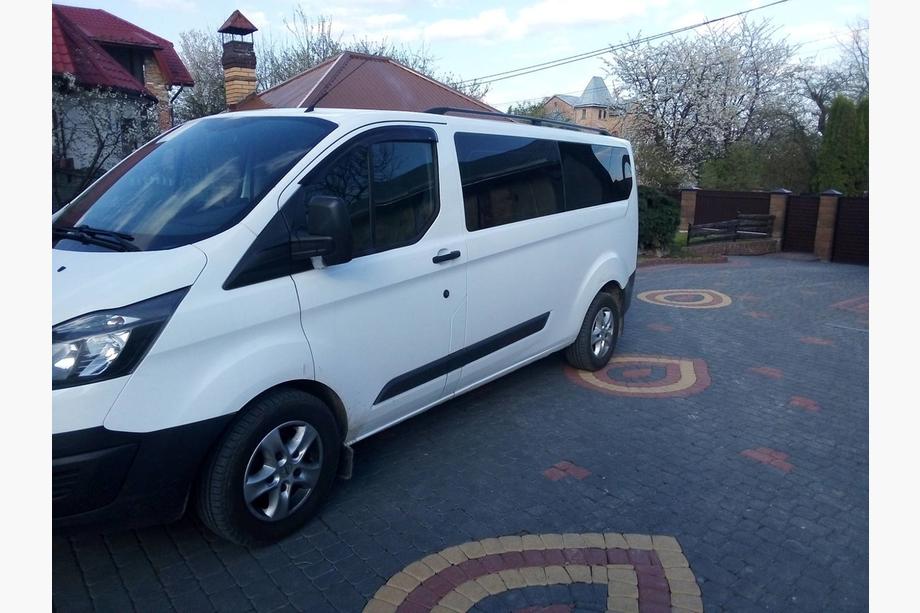 Ford Custom 2013–2022 Melni jumta reliņi Garā versija, metāla kājiņas Foto 2