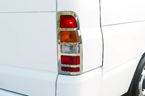 Ford Transit 2000–2014 Aizmugurējo lukturu uzlikas (2 gab., nerūsējošais tērauds) foto 1