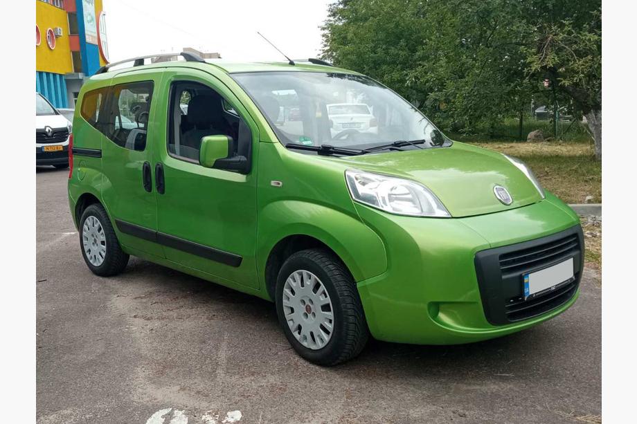 Peugeot Bipper 2008–2017 Hromēti jumta reliņi Plastmasas stiprinājuma kājas Image