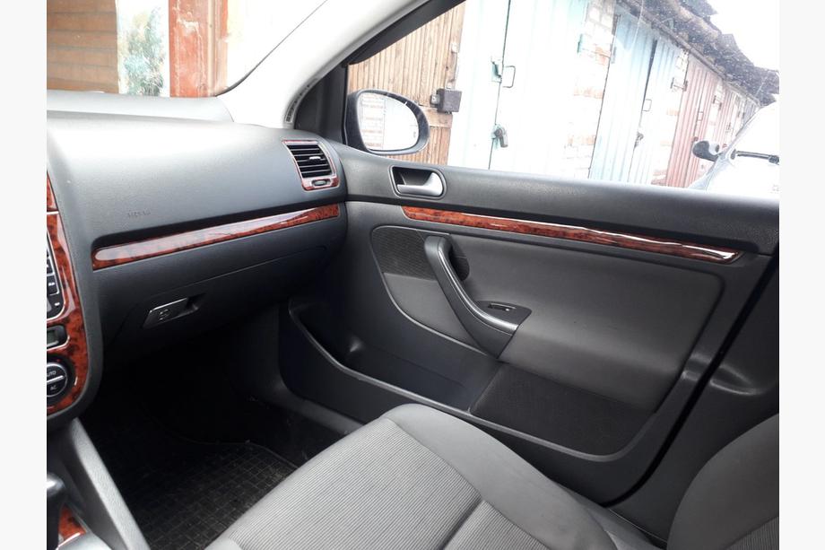 Volkswagen Jetta 2006–2011 Paneļa uzlikas Foto 3
