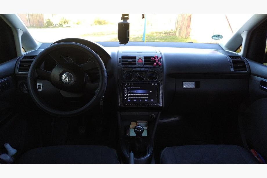 Volkswagen Touran 2003–2010 Paneļa uzlikas Foto 18