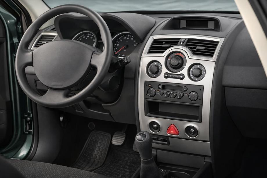 Renault Megane II 2004–2009 Paneļa apdares uzlikas, 6 daļas (Meric, Turcija) Image