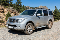 Nissan Pathfinder R51 2005–2014 Sānu sliekšņi Maya V2 (2 gab., alumīnijs) foto 1
