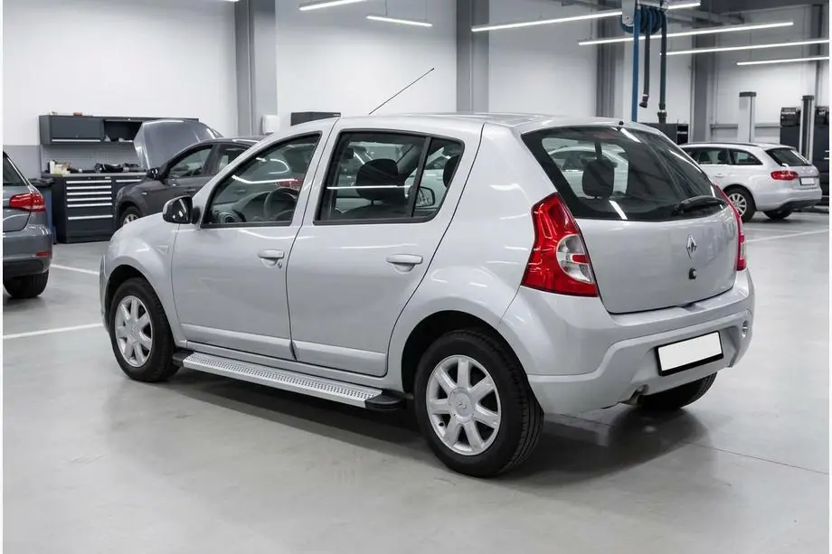 Renault Sandero 2007–2013 Sānu sliekšņi Maya V2 (2 gab., alumīnijs) Image
