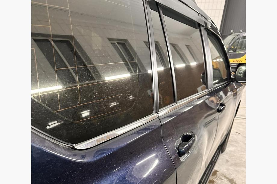 Toyota Land Cruiser Prado 150 2009–2023 Logu apmales (6 gab., nerūsējošais tērauds) Image