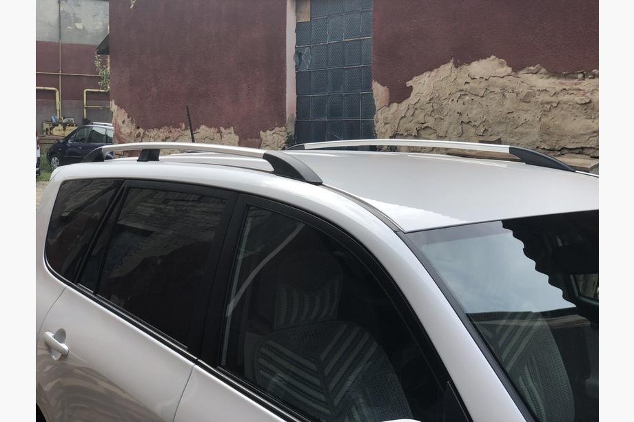 Toyota Rav 4 2006–2013 Hromēti turku jumta reliņi Īsā bāze, plastmasas kājiņas Foto 6