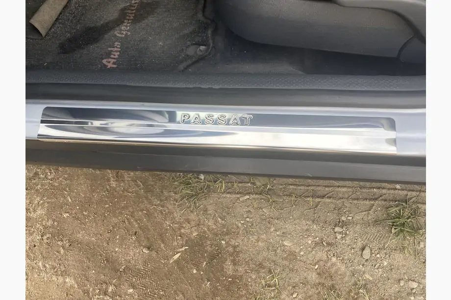 Volkswagen Passat B5 1997–2005 Durvju sliekšņu uzlikas OmsaLine (4 gab., nerūsējošais tērauds) Foto 3