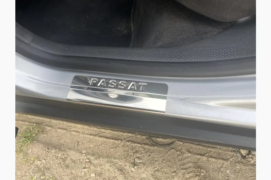 Volkswagen Passat B5 1997–2005 Durvju sliekšņu uzlikas OmsaLine (4 gab., nerūsējošais tērauds) Foto 6