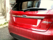 Ford Fiesta 2008–2017 Hroma līste virs numura zīmes (nerūsējošais tērauds) OmsaLine – itāļu nerūsējošais tērauds foto 1