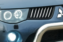 Mitsubishi L200 2006–2015 Radiatora režģa uzlikas (14 gab., nerūsējošais tērauds) OmsaLine – itāļu nerūsējošais tērauds foto 1