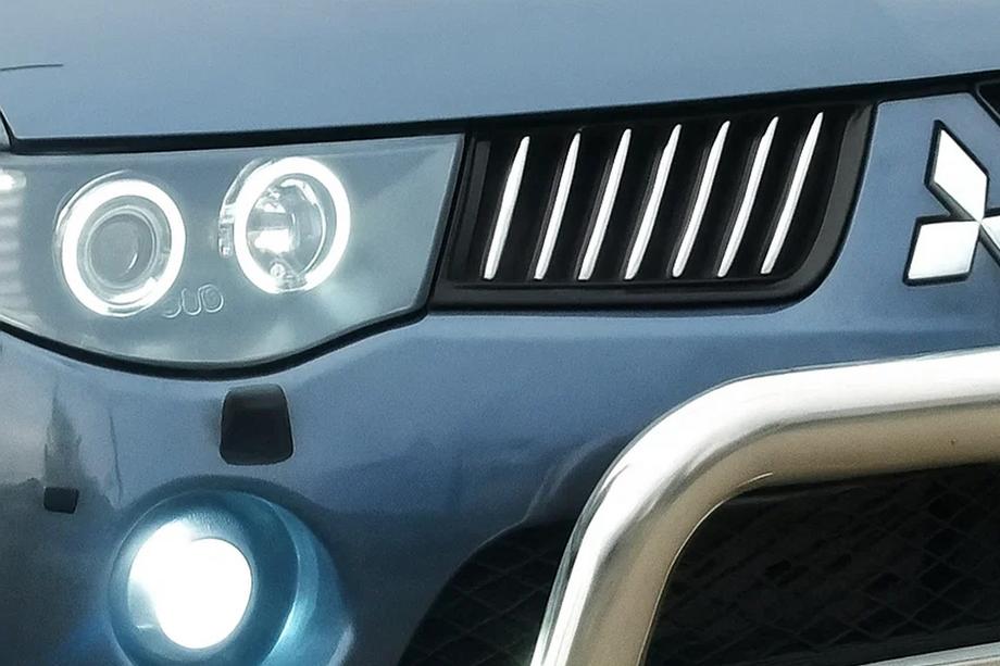 Mitsubishi L200 2006–2015 Radiatora režģa uzlikas (14 gab., nerūsējošais tērauds) OmsaLine – itāļu nerūsējošais tērauds Image