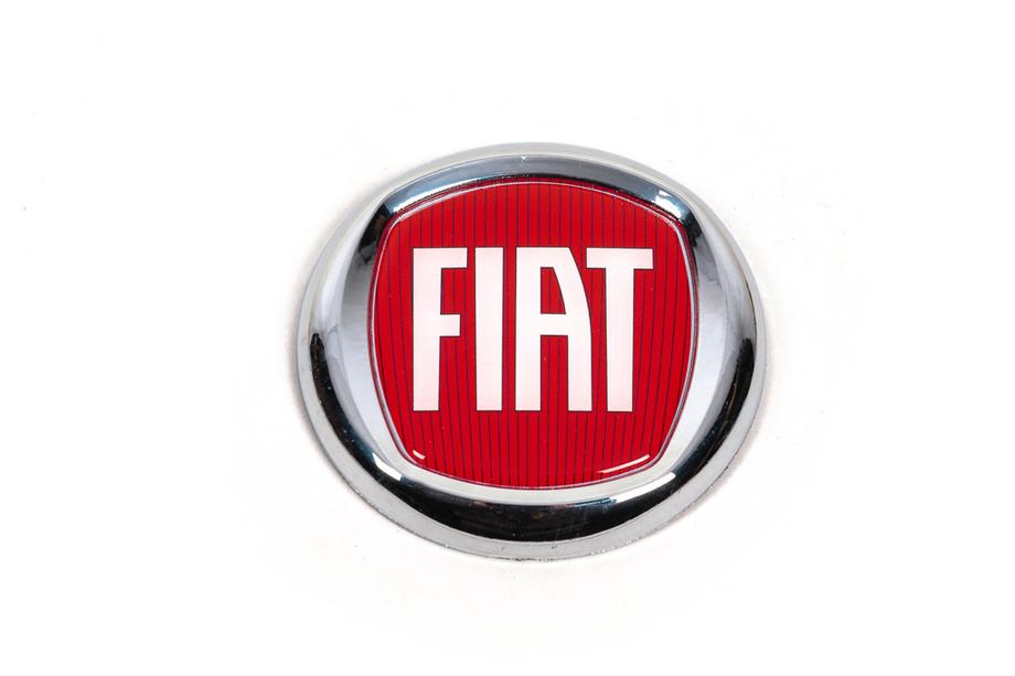Fiat Pašlīmējoša emblēma V1 (sarkana) 120 mm Image