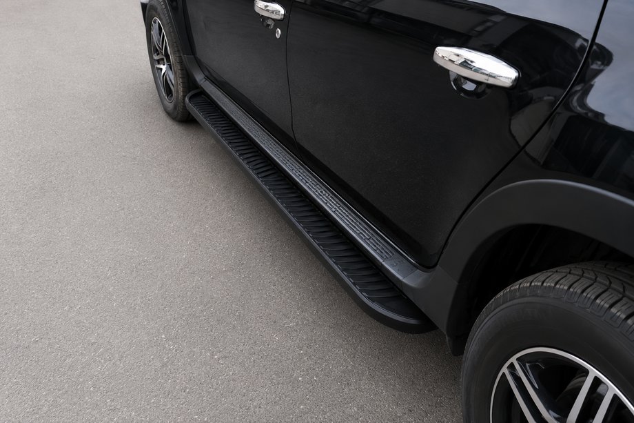 Renault Duster 2008–2017 Sānu sliekšņi Tayga Black (2 gab., alumīnijs) Image
