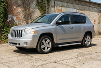 Jeep Compass 2006–2016 Sānu sliekšņi Maya V2 (2 gab., alumīnijs) foto 1