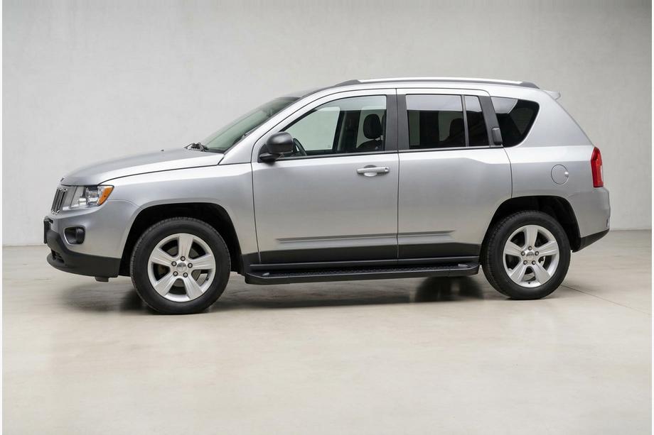 Jeep Compass 2006–2016 Sānu pakāpieni Allmond Black (2 gab., alumīnijs) Image