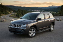 Jeep Compass 2006–2016 Sānu pakāpieni Bosphorus Black (2 gab., alumīnijs) foto 1