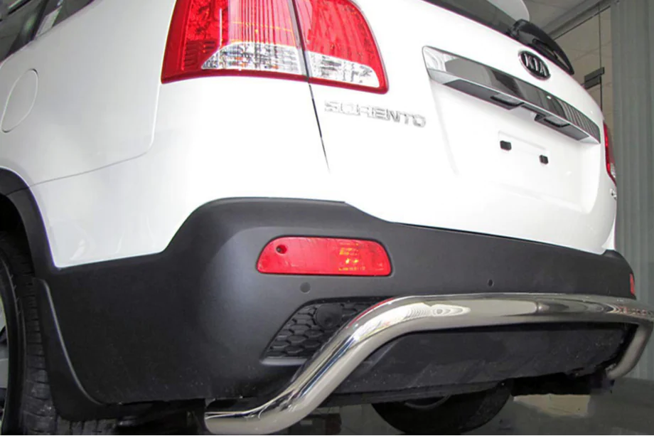 Kia Sorento II XM 2009–2014 Aizmugurējais aizsargloks AK007 (nerūsējošais tērauds) Foto 1