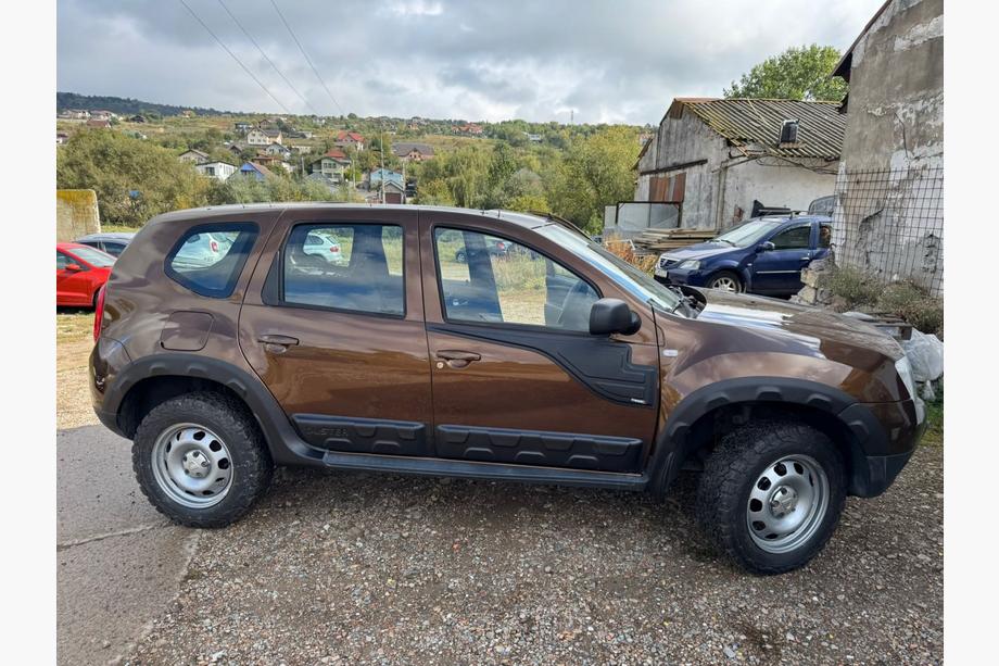 Dacia Duster 2008–2018 Durvju moldingi ar izvirzījumiem (4 gab., plastmasas) Image