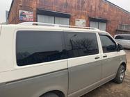 Volkswagen T6 2015–2024 Jumta reliņi Skyport (balti) foto 13